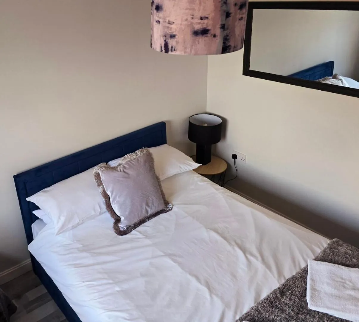 2 Spacious Rooms In The Heart Of The Marina Swansea United Kingdom